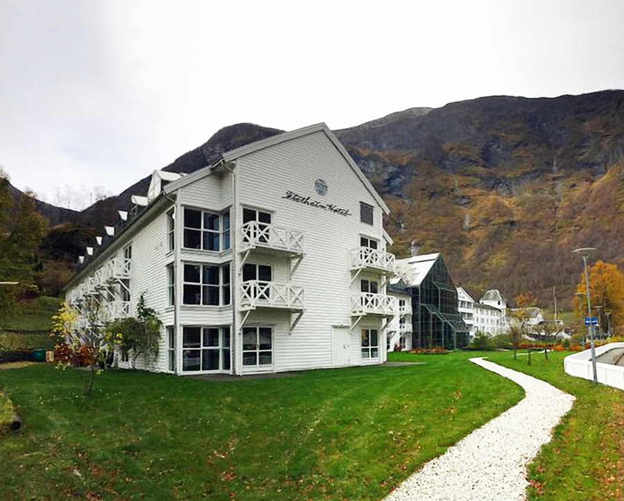 ../Images/YANG,CHIH-WEI.Norway.Fretheim Hotel (4).jpg